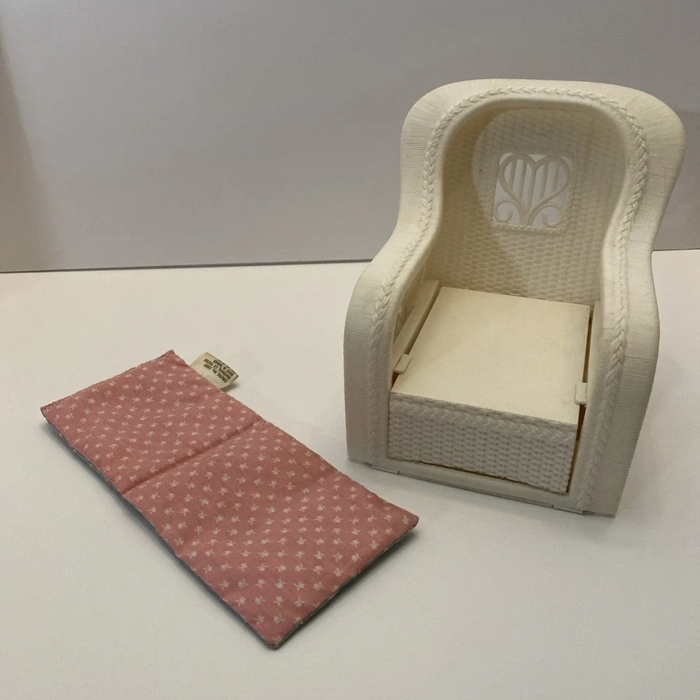 Barbie Dream House Wicker Look Plastic Chair Foot‎ Rest Cushion 80s Vintage 1983